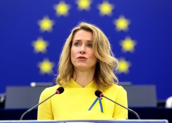 Kallas bën thirrje për zhbllokim të ngërçit politik në Kosovë, thotë se ka nisur heqja e masave