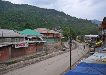 10 shpërthime pranë aeroportit ndërkombëtar në pjesën e Kashmirit të administruar nga India