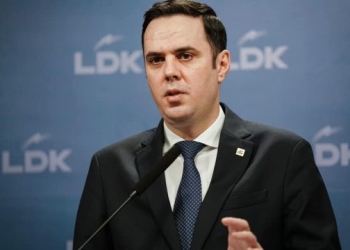 Abdixhiku: Nuk bashkëpunojmë me ata që kanë izoluar Kosovën