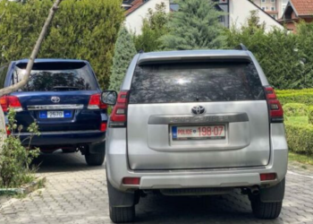 Trendafilova vazhdon qëndrimin në njërin nga hotelet e Prishtinës, ruhet nga Policia e Kosovës