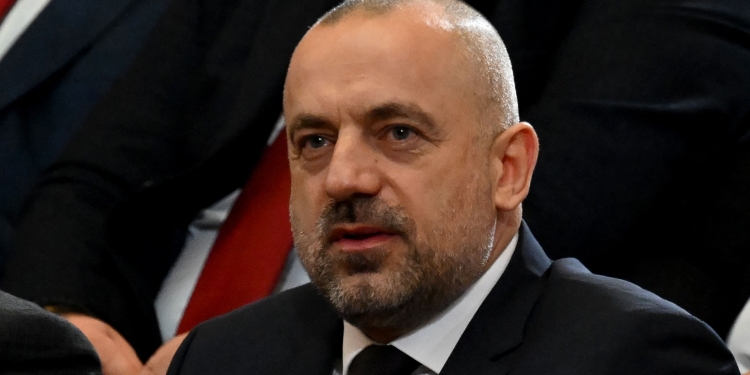 Avokati serb: Vuçiq është streha kryesore e Milan Radoiçiqit, ai i siguron atij mbrojtje të plotë nga ligji dhe institucionet e drejtësisë