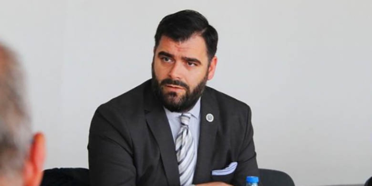 Mustafi reagon pasi Serbia tha se shqiptarët në Luginë s’po duan të aplikojnë në Polici