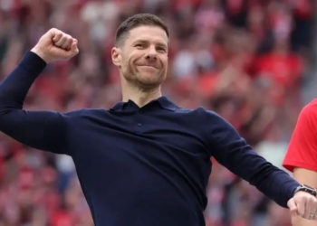 Rastësia e çuditshme me trajnerët: Çabi Alonso dhe Karlo Ançeloti do të prezantohen të dy të hënën