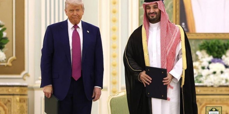 ShBA-ja nënshkruan marrëveshje 142 miliardë dollarëshe me Arabinë Saudite