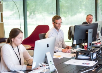 77% e zviceranëve përdorin AI në punë