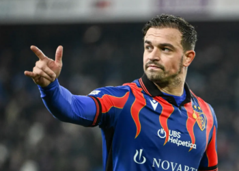 Pas titullit të kampionit, tifozët e Bazelit brohorasin emrin e Shaqirit – PAMJE