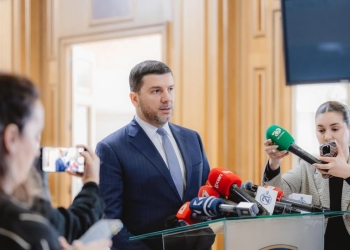 Krasniqi: Aktgjykimi i Kushtetueses të zbatohet menjëherë – t’i japim epilog konstituimit