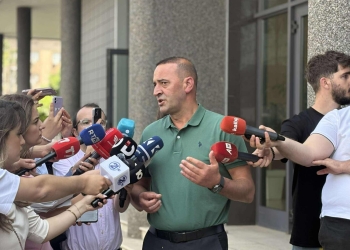 Haradinaj-Kocit: Përkrahës i Albinit, votuesit e VV-së s’kanë të drejtë të flasin