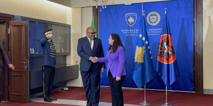 Presidentja Osmani priti në takim ministrin e jashtëm të Tanzanisë, Mahmoud Thabit Kombo