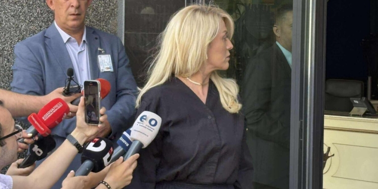 Koci përplaset edhe me Izmakun: Ec hy brenda e mos fol palidhje