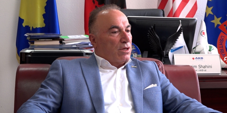 Bizneset kërcënojnë me bllokadë të rrugëve nëse ZRRE nuk pezullon vendimin, afati përfundon sot