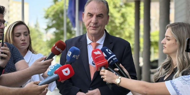 Limaj: Është e papranueshme që s’po arrihet të formohen institucionet, qytetarët të reflektojnë kujt po ia japin besimin