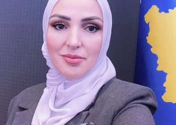 Kur Albin Kurti dhe LVV-ja e tij flasin për rend dhe ligj, Kushtetuta e Republikës së Kosovës ndjen dhimbje koke
