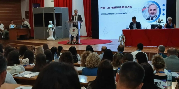 Konferenca ndërkombëtare “Arsimi në epokë të globalizuar”: Ku jemi si mësues dhe nga po shkojmë me edukimin e brezit të ri?