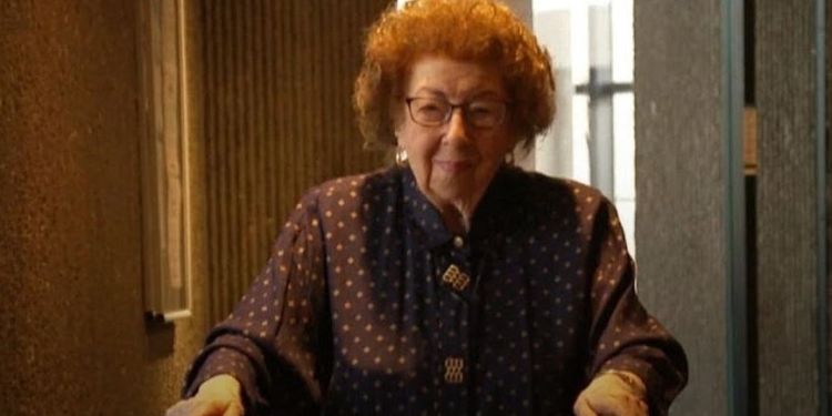 Si ndryshoi jeta gruas 102-vjeçare pas momentit që u bë virale me këshillat e saj