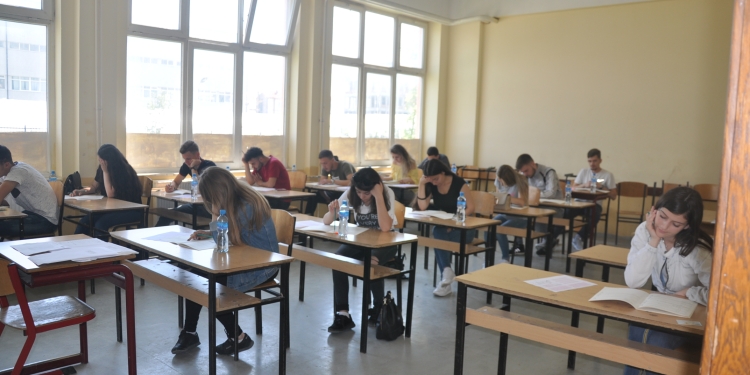 Avonet: Matura nën hijen e dyshimeve, MAShTI bllokon monitorimin