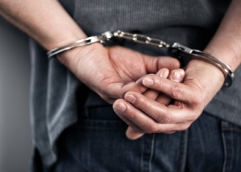 Arrestohen dy burra në Fushë Kosovë, posedonin mbi një kilogramë drogë