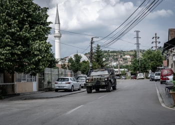 Ushtarët italianë patrullojnë në Dragash