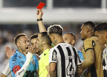 Neymar kërkon falje për kartonin e kuq në ndeshjen kundër Botafogos