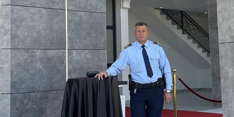 Flet polici i akuzuar nga biznesmeni për pronën në Gjakovë: Ajo tokë është e jemja