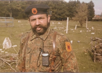 Sot në Drenas përurohet shtatorja e heroit Asllan Fazliu