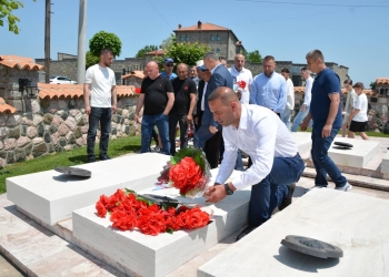 Në 26-vjetorin e rënies, nderohen tre heronj të Gllogjanit