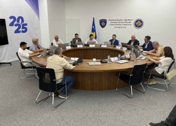 KQZ do t’u dërgojë fletëvotimet votuesve jashtë Kosovës që zgjedhin për të votuar me postë