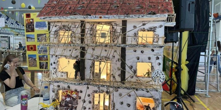 Komuna e Lipjanit organizoi Panairin e Gjuhës, Artit, Shkencës dhe Teknologjisë, pjesëmarrje e 23 shkollave me 120 projekte