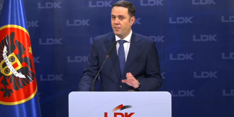 Abdixhiku shpalos 15 pikat e Qeverisë së Unitetit