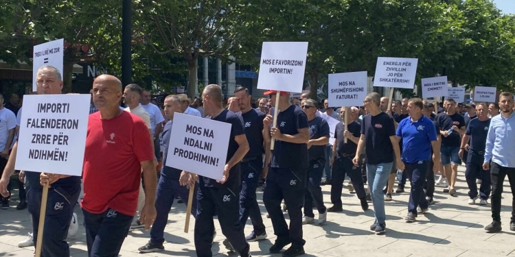 Protestë e bizneseve, kërkesë themelore: të shtyhet për një vit tregu i lirë i energjisë