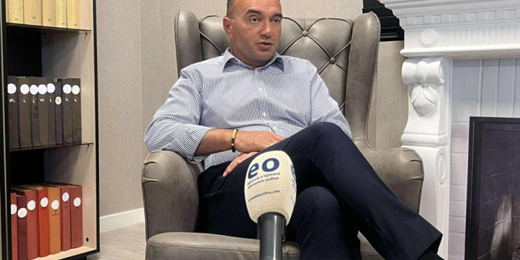 Kryetari i OEK-ut i kundërpërgjigjet ZRRE-së: Janë edhe qindra padi të tjera të bizneseve