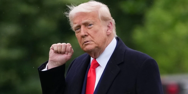 Trump: Kosova e Serbia po shkonin drejt një lufte të madhe, por i ndala