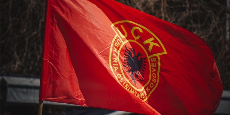 OVL e UÇK-së reagon pas heqjes së flamurit të UÇK-së në stadium: Na dhemb zemra, oj nanë Shqipni