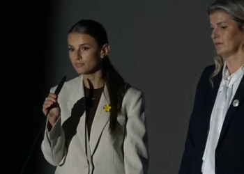 Rrëfim i vajzës së të mbijetuarës së dhunës seksuale gjatë luftës në Kosovë: Nënës sime iu deshën 20 vjet për të gjetur zërin e saj
