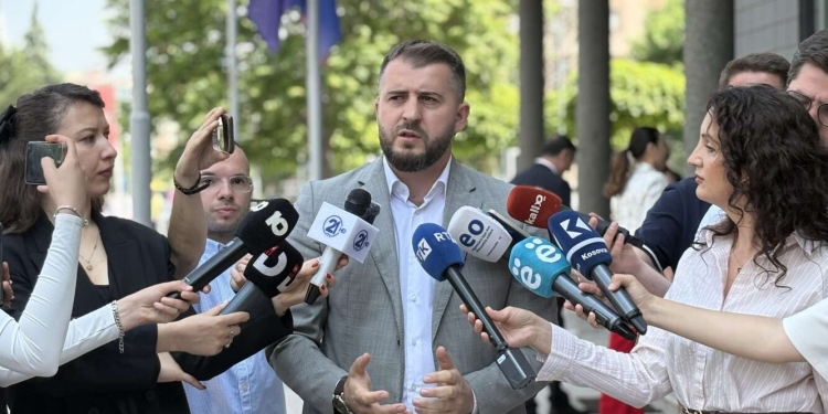 Lushtaku: Përderisa nuk reflekton Vetëvendosje, ne e kemi qëndrimin e njëjtë
