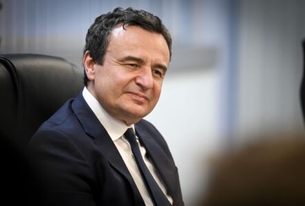 Deputeti shqiptar në Zvicër: Problemi është qasja e Albin Kurtit “ose unë, ose askush” – Ai po e vuan populizmin që vetë e ka mbjellë