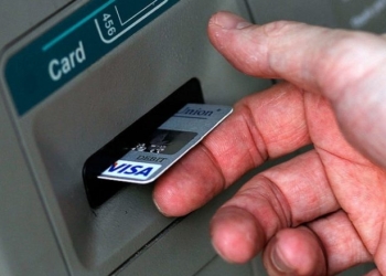 I shkaktuan dëm prej 186 mijë eurosh një banke, ndalohen 15 persona