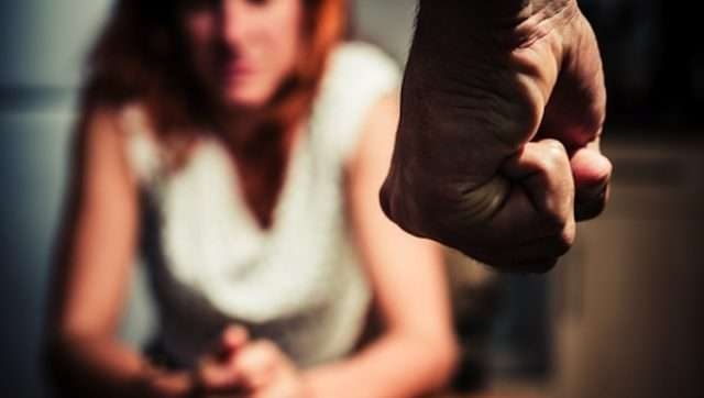 Për motive xhelozie ushtroi dhunë fizike dhe psiqike ndaj gruas, arrestohet prishtinasi