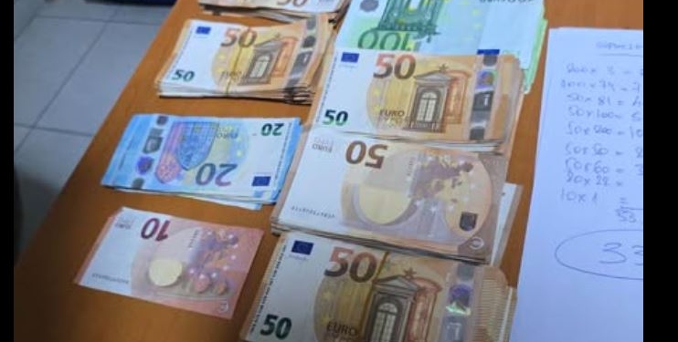 Dogana kap 55 mijë euro të padeklaruara në Vërmicë