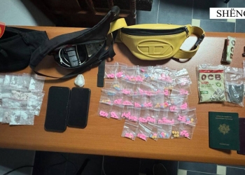 Arrestohen dy kosovarë në Shëngjin, u kapën duke shitur drogë – një tjetër shpallet në kërkim