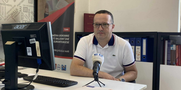 Deficiti tregtar i Kosovës arrin në 6 miliardë euro, ekonomistët paralajmërojnë krizë të thellë