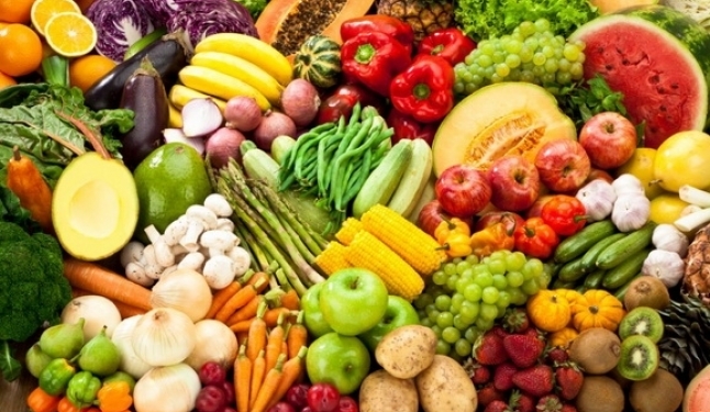 Ngjyrat e frutave dhe perimeve ndihmojnë në luftën kundër sëmundjeve