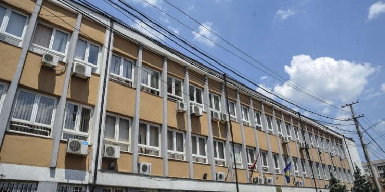 Aktakuzë ndaj pesë zyrtarëve të ndërmarrjes “Ambienti”, i ndanë vetes bonuse dy vjet