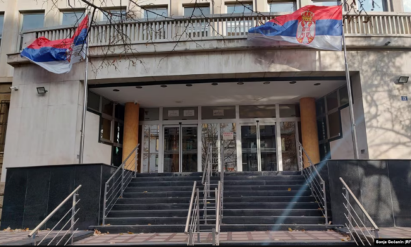 Serbi: Rritet numri i aktakuzave ndaj shqiptarëve të Kosovës