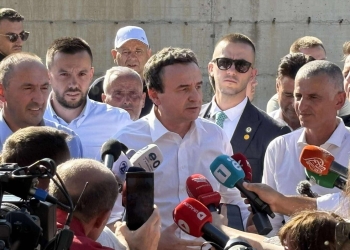 Kurti konfirmon pjesëmarrjen në takimin e thirrur nga presidentja