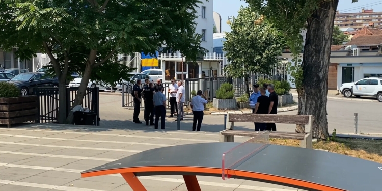 Rritet numri i forcave policore në Kuvendin e Kosovës