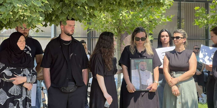 Mbahet protesta në Lipjan pas vdekjes tragjike të Agon Zejnullahut