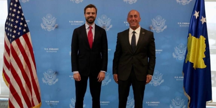 Haradinaj takohet me zyrtarin e lartë amerikan: Theksova rëndësinë e forcimit të marrëdhënieve