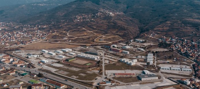 Punonjësi 55-vjeçar gjendet i vdekur në “Parkun Inovativ” në Prizren, hetimet nisin