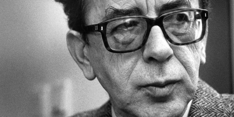 U mbush një vit e ndarjes nga jeta të kolosit të letrave shqipe, Ismail Kadare